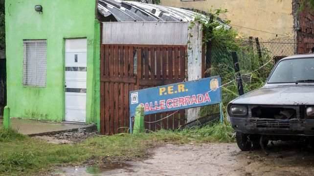Por aquí ingresaron los rescatistas a la alcantarilla.