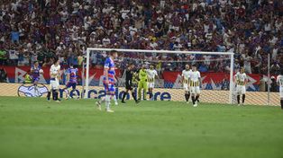 Fortaleza le dio vuelta el partido a Central, que ahora pierde 2 a 1.