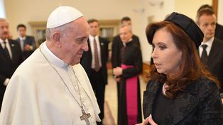 ¡Qué mala pata!, bromeó el Papa al encontrarse con Cristina en el Vaticano