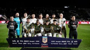 El once de Central en Vicente López. Poca luz en el estadio de Platense y del equipo de Matías Lequi.