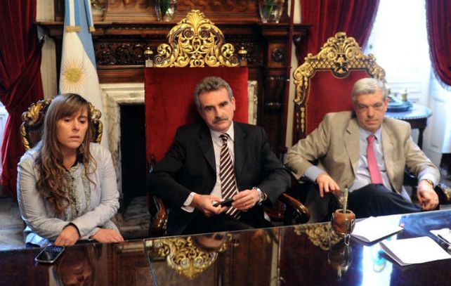 Agustín Rossi fijó posición sobre los reclamos de las fuerzas de seguridad: Esto no puede pasar en democracia
