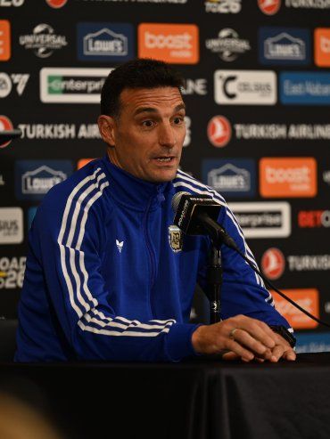 Scaloni reveló cómo están los lesionados de la Selección Argentina y cuándo reemplazará a Balerdi