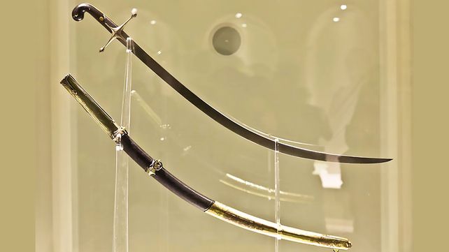 Sable corvo de José de San Martín: historiadores rechazan traslado