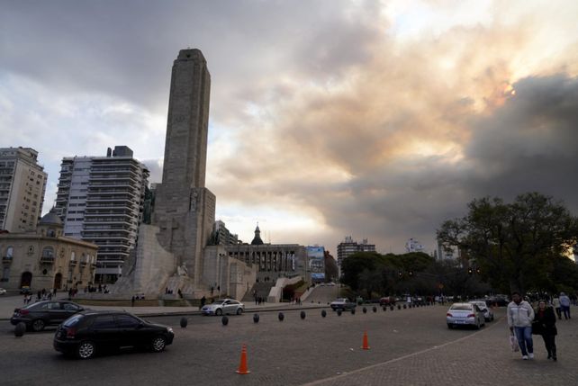 Javkin: Vayan ahora. Ahí están los delincuentes que prenden fuego en las islas