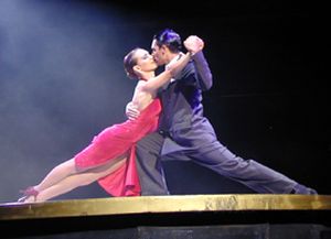 Bailar tango puede beneficiar a pacientes con Parkinson y Alzheimer