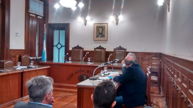 Los abogados defensores de Varisco en el juzgado federal.&nbsp;