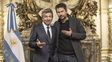 Ricardo Darín junto a Santiago Mitre, director del film La Cordillera.&nbsp;
