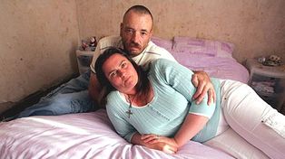 Un fallo judicial le prohibe a una mujer tener sexo ruidoso con su marido por cuatro años