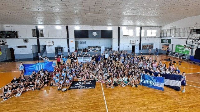 Almagro completó la edición 21 del Pepote Spies con las chicas Almagro completó la edición 21 del Pepote Spies con las chicas