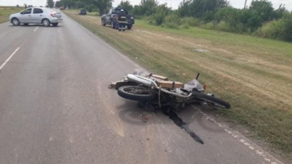 Motociclista de Carcara muri al chocar contra un cami n en la