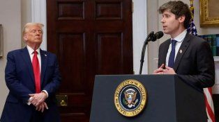 Lla inversión de OpenIA en la Ptagonia Argentina podría interpretarse como un reacomodamiento geopolítico instrumental donde la ubicación de la infraestructura digital se convierte en un instrumento de alineamiento internacional. En la foto: el CEO de Open IA Sam Altman con Donald Trump.