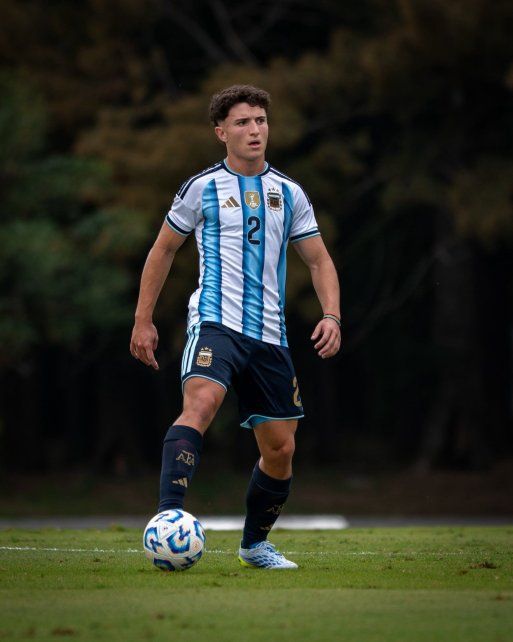 Ignacio Ovando fue titular en la selección argentina sub-20 ante Estados Unidos.