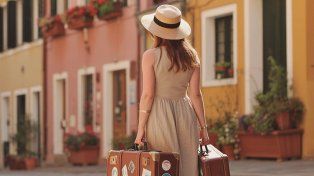 Muchas mujeres planifican viajar solas y Latinoamérica ofrece destinos ideales para hacerlo.