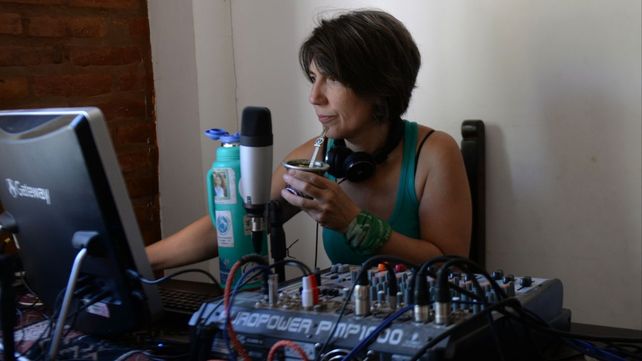 Este año reeditó el programa radial con mirada de género Bichos Raros