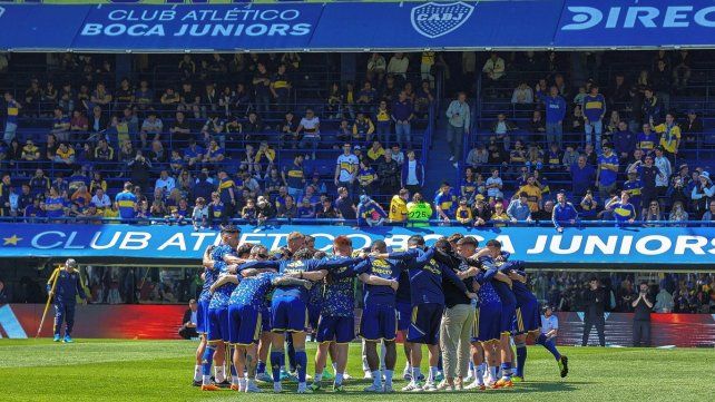 Boca Juniors viajó a Brasil con plantel completo