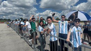 Por Malvinas, por el Diego: a puro ritmo de Gilda, los argentinos copan el estadio en Kansas