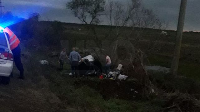 Rescataron a tres mujeres de un automóvil que volcó en la ruta provincial 1