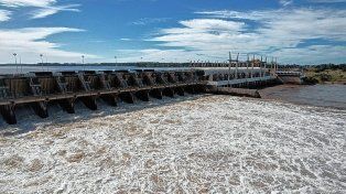 Salto, que contiene a la represa del lado uruguayo, pidió que lleguen recursos a su distrito.
