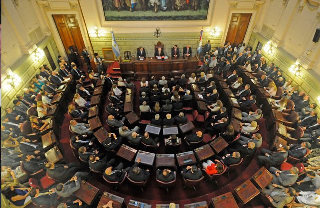 Perotti enviará la semana próxima la ley de necesidad pública a la Legislatura