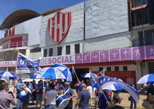 Utedyc pasó a un cuarto intermedio con Unión