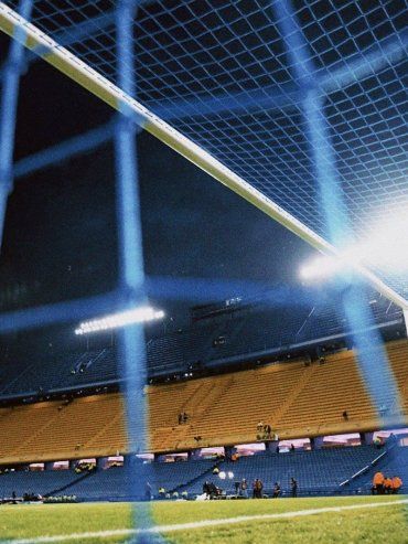 En Boca analizan jugar ante Estudiantes fuera de La Bombonera por el mal estado del césped
