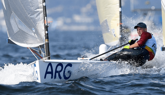 Olezza, octavo en la medal race, se asegura un diploma olímpico en la clase Finn