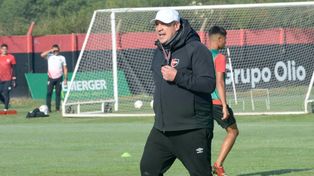 Germán Burgos inició su etapa como DT de Newells el 16 de marzo de 2021.