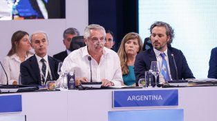 Fernández pidió cambiar drásticamente el sistema financiero