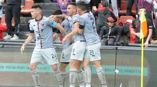 Javier Correa reveló cómo fue el cruce con los barras de Colón