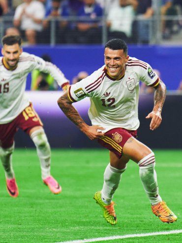 España prolongó su paternidad ante Francia al ganarle también en el Mundial 2026