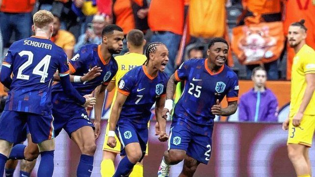Países Bajos goleó a Rumania para instalarse en los cuartos de final de la Eurocopa 2024.