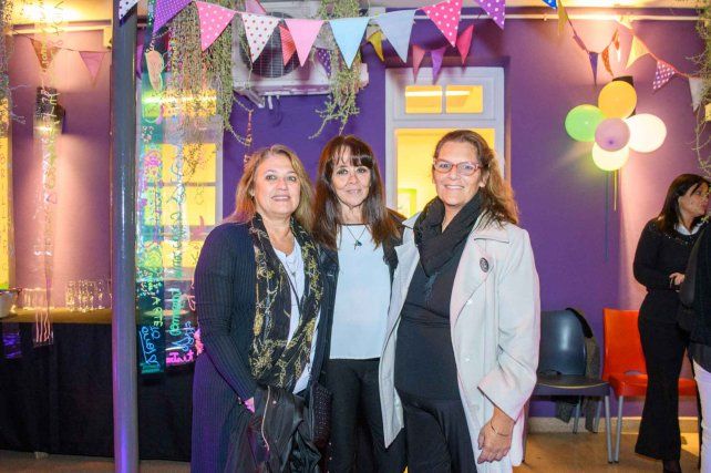 Fabiana Manassero, Betty Castro y Silvia Aiello.  