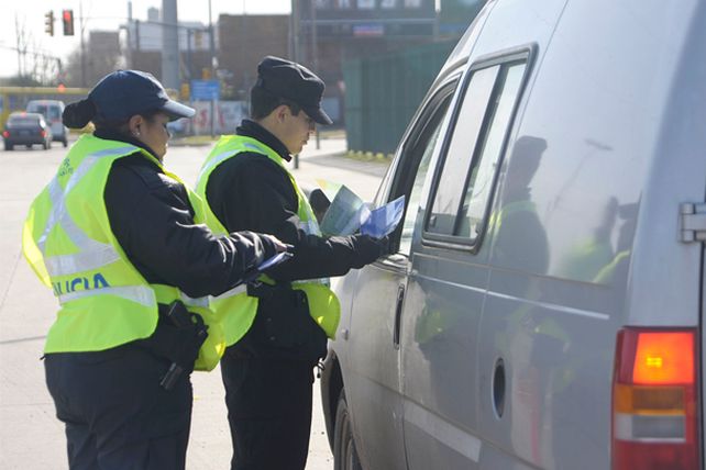 Se controlaron más de 800 vehículos en operativos de seguridad vial el fin de semana