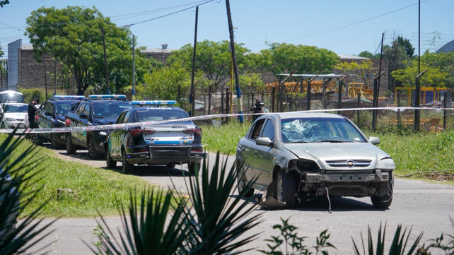 El auto en el que hallaron la droga tras el choque en Circunvalación y Eva Perón.
