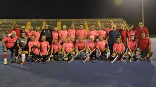 Hay equipo. Todos los jugadores de la Asociación de Hockey del Litoral, que tuvieron una chance histórica de jugar con sus pares de Países Bajos en Rosario.