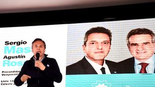 Giuliano, ministro de Transporte nacional, durante el acto realizado en Rosario.