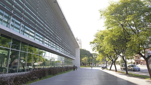 La víctima está internada en el Hospital de Emergencias.