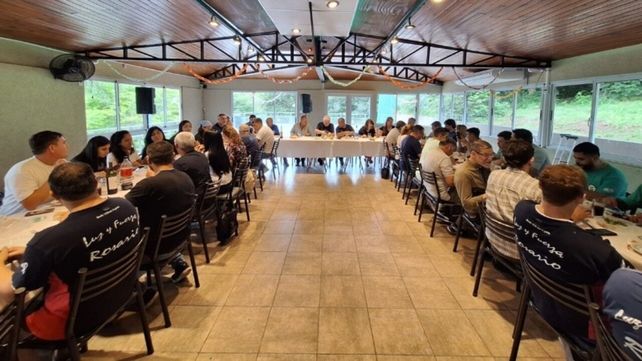 Los gremios integrantes del Movimiento Sindical Rosarino se reunieron en el camping&nbsp; de APUR para analizar el impacto de las medidas económicas delo ministro de Economía y se declararon en estado de alerta