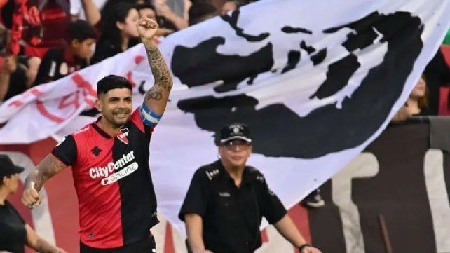 Newells festejó de la mano de Ever Banega.
