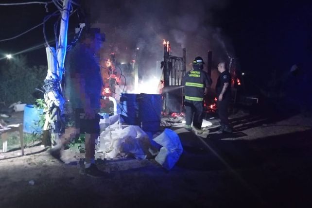 Incendio fatal en Arroyo Leyes: hallaron a un hombre sin vida dentro de una casilla