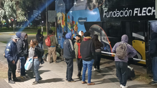 Vuelve a circular el colectivo que brinda techo y calor a gente en situación de calle