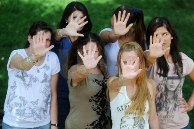 Se presenta el libro: Por Ellas... 5 años de informes de femicidios