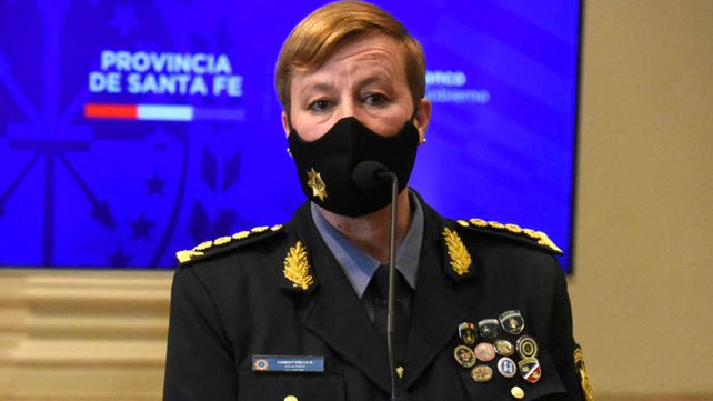 Chimenti: Vamos a sacar a la calle a los policías que cumplen tareas administrativas