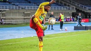 El colombiano Mosquera llega a Newells luego de la ejecución de su cláusula de salida en Deportivo Pereira.
