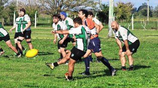 Unión de Crespo ganó en Gálvez y peleará por el título en el Dos Orillas.
