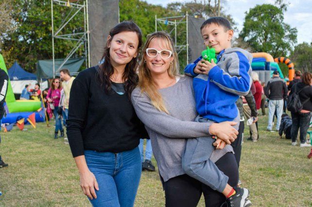 Sonia Vrankovich, Janette Saldaño y Gino