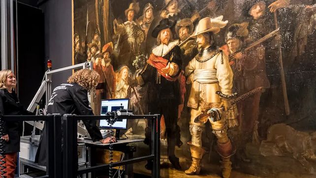 Detectaron una capa de óleo y plomo en La ronda nocturna, de Rembrandt
