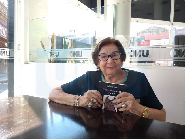 Autora. Tochi es abogada y se inclinó por la escritura tras jubilarse.