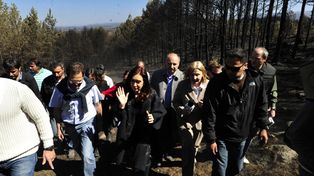 Queremos hacerle el aguante a la gente, dijo Cristina en zonas afectadas por incendios