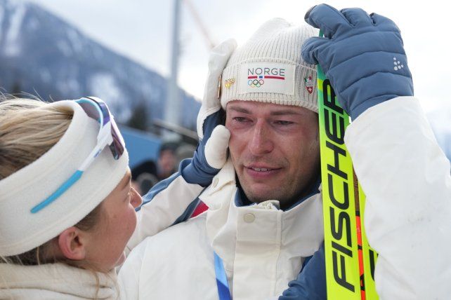 Ganó una medalla de bronce en biatlón y terminó confesando una infidelidad